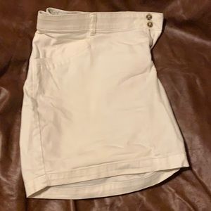 White jean short